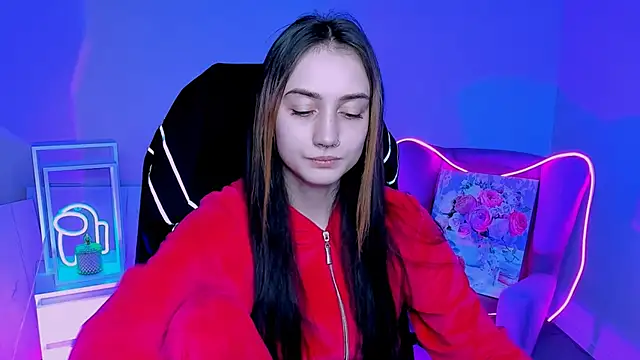 olivianorton online show from 10-15-25, 02:36