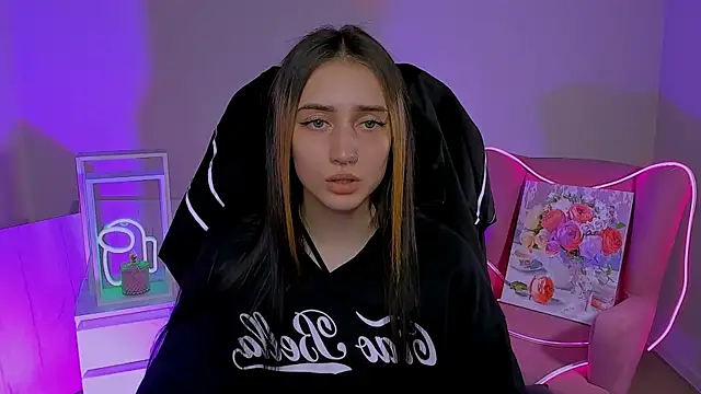 olivianorton online show from 10-16-25, 01:08