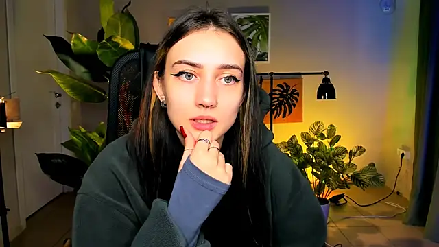 olivianorton online show from 10-04-25, 10:28