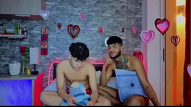 Snapshot of Theimperialboys_ chatting on 02-16-26, 12:20 Theimperialboys online show from 02-16-26, 12:20