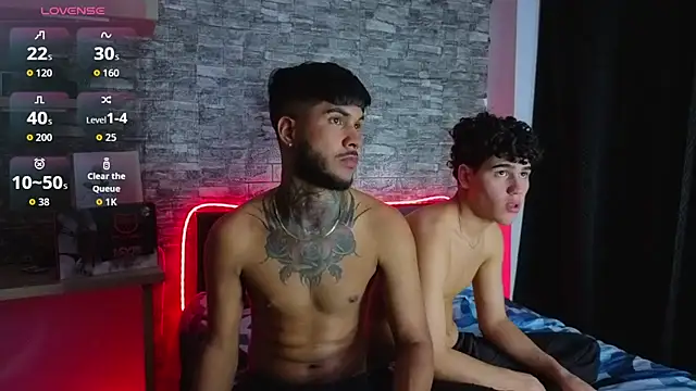 Snapshot of Theimperialboys_ chatting on 02-13-26, 01:38 Theimperialboys online show from 02-13-26, 01:38