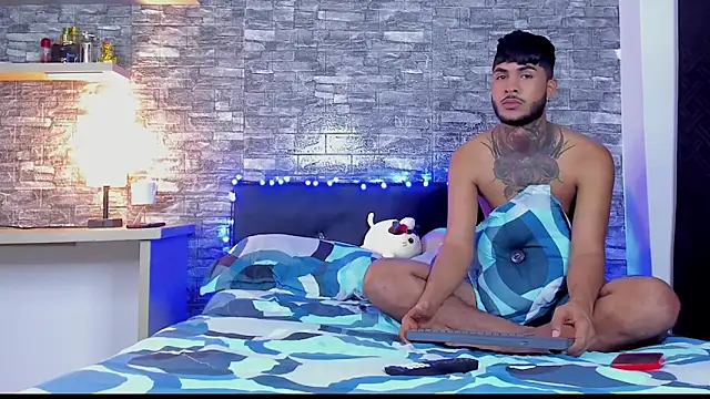 Snapshot of Theimperialboys_ chatting on 02-21-26, 05:09 Theimperialboys online show from 02-21-26, 05:09