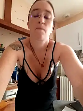 Snapshot of Sophierob1 chatting on 09-17-25, 09:00 Sophierob1 online show from 09-17-25, 09:00