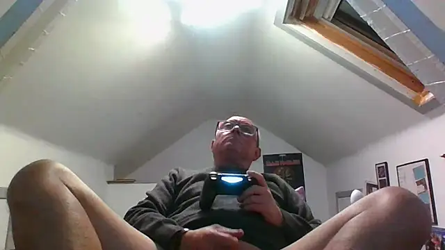 naughtygrandad1 online show from 10-27-25, 07:26