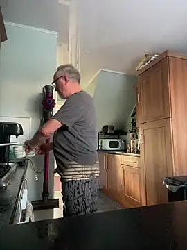 naughtygrandad1 online show from 04-05-26, 07:04