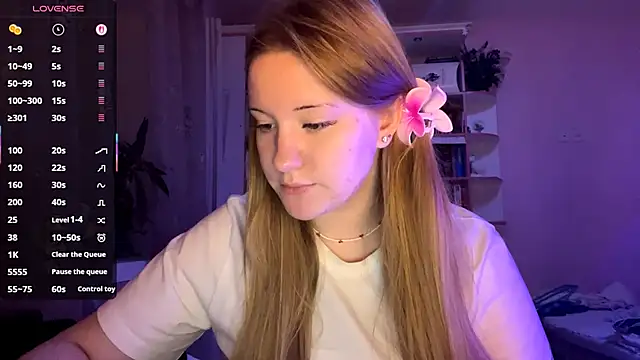 PandaFluff online show from 09-15-25, 04:51