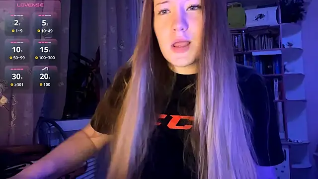 PandaFluff online show from 09-10-25, 05:23