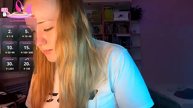 PandaFluff online show from 09-19-25, 04:44