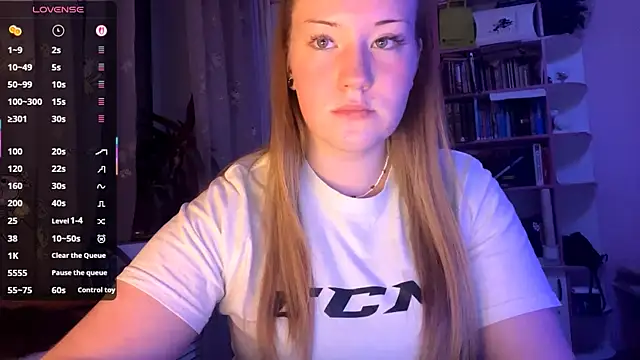 PandaFluff online show from 09-11-25, 07:14