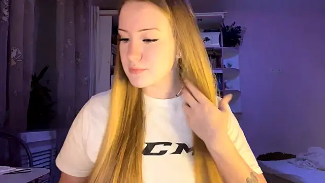 PandaFluff online show from 09-25-25, 04:13