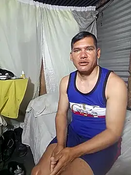 Snapshot of Franklin111230 chatting on 12-14-25, 11:43 Franklin111230 online show from 12-14-25, 11:43