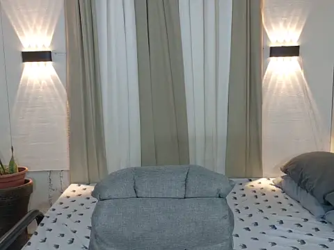 avery in paradisexx online show from 10-12-25, 09:49