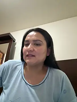 Snapshot of Rouse69_ chatting on 09-10-25, 10:42 Rouse69 online show from 09-10-25, 10:42