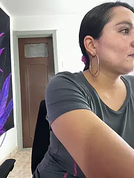 Rouse69  online show from 11-12-25, 01:10