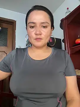 Snapshot of Rouse69_ chatting on 01-18-26, 08:56 Rouse69 online show from 01-18-26, 08:56