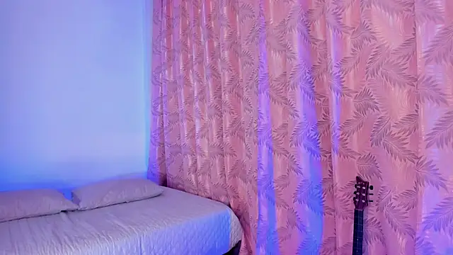 riley bensongh online show from 11-09-25, 10:36