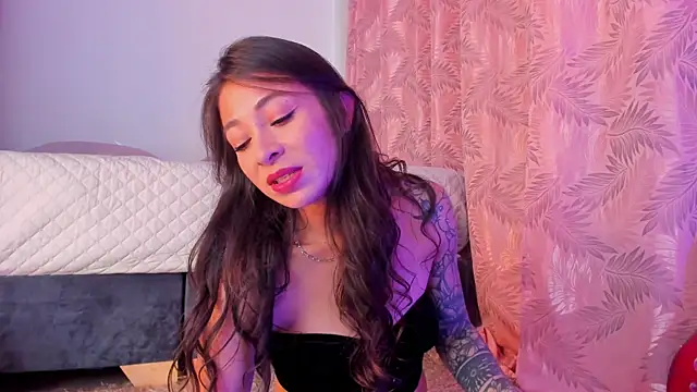 riley bensongh online show from 11-04-25, 09:29