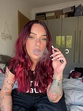 OliviaaFischer online show from 04-20-26, 05:47