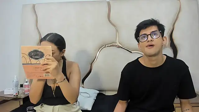 Noa Arez online show from 10-17-25, 06:39