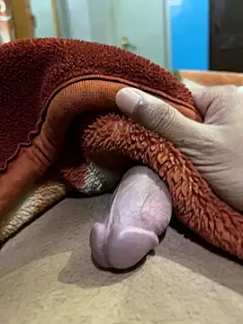 himanshhh03 online show from 10-28-25, 07:13