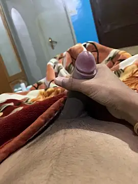 himanshhh03 online show from 10-23-25, 04:27