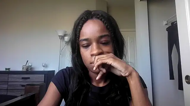 Marlowlovee online show from 09-14-25, 05:02