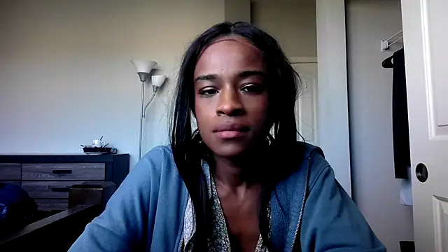 Marlowlovee online show from 10-07-25, 04:19