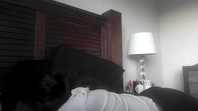 Marlowlovee online show from 10-29-25, 12:42