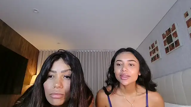 Sarajames online show from 04-19-26, 01:01