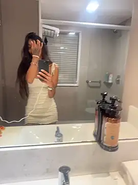 Sarajames online show from 10-06-25, 11:49