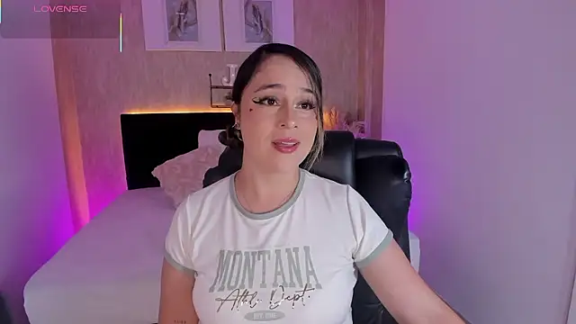 Snapshot of jessica_hotxxx chatting on 01-08-26, 02:01 jessica hotxxx online show from 01-08-26, 02:01