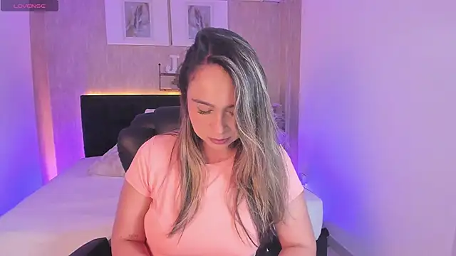 Snapshot of jessica_hotxxx chatting on 11-12-25, 03:05 jessica hotxxx online show from 11-12-25, 03:05