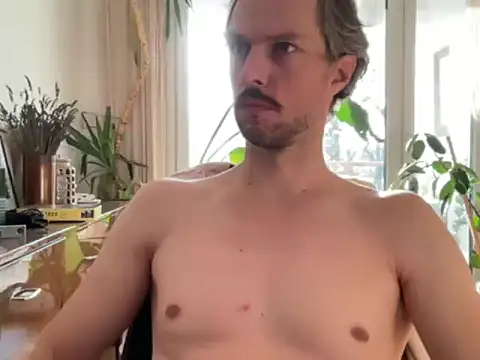 Snapshot of serafin_pekele chatting on 11-13-25, 07:56 serafin pekele online show from 11-13-25, 07:56