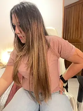 emma hot2006 online show from 10-30-25, 06:27