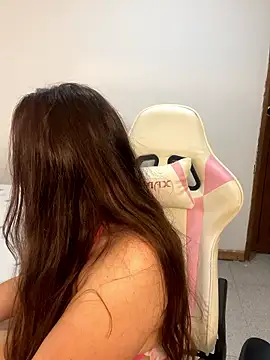 emma hot2006 online show from 01-11-26, 09:00