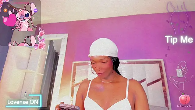 Snapshot of Sara_hot12112 chatting on 07-02-26, 08:04 Sara hot12112 online show from 07-02-26, 08:04