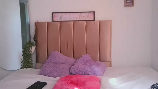 Snapshot of Luna_lan chatting on 01-11-26, 08:16 Luna lan online show from 01-11-26, 08:16