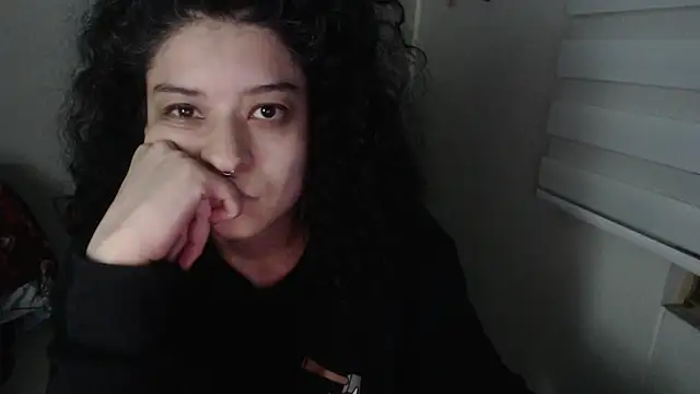 miss carmila1 online show from 11-05-25, 01:31