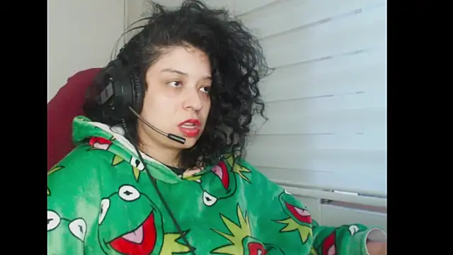 miss carmila1 online show from 09-24-25, 10:48