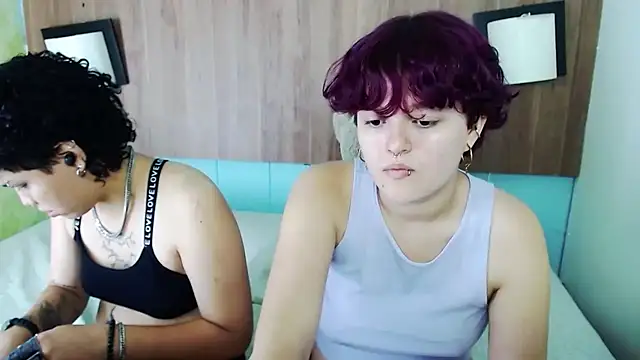 JadeAndJess  online show from 09-24-25, 01:28