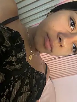 LilybethGray online show from 04-17-26, 12:13