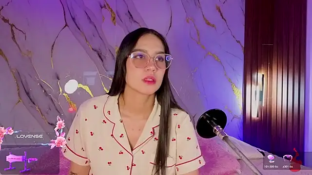 Emmiicute online show from 02-16-26, 08:29