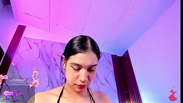 Emmiicute online show from 03-10-26, 08:46