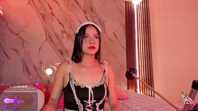 Emmiicute online show from 10-05-25, 08:43