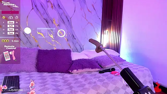 Emmiicute online show from 04-13-26, 08:35