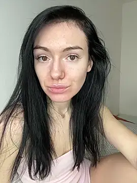 Snapshot of karrr__aaa chatting on 02-17-26, 11:29 karrr aaa online show from 02-17-26, 11:29