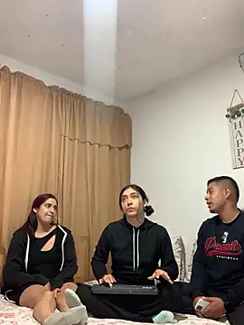 Snapshot of miaftmax chatting on 01-12-26, 07:20 miaftmax online show from 01-12-26, 07:20