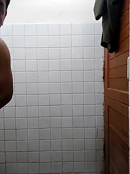 COme8989 online show from 02-05-26, 08:21