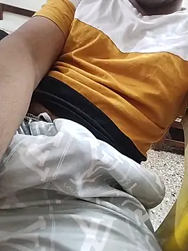 COme8989 online show from 12-15-25, 03:29