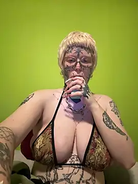 Sixkbunnies online show from 07-21-26, 03:09